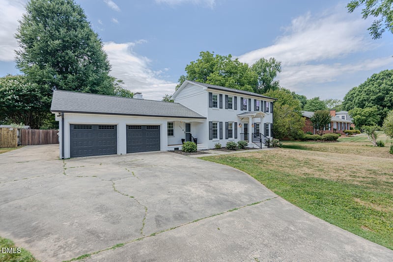 2045 Westover Ter, Burlington, NC 27215