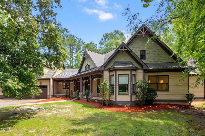 205 Carrie Dr, Archer Lodge, NC 27527