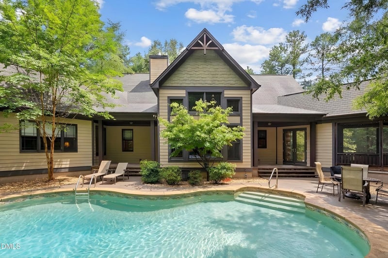 205 Carrie Dr, Archer Lodge, NC 27527