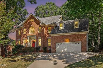 205 Fox Briar Ln, Cary, NC 27518
