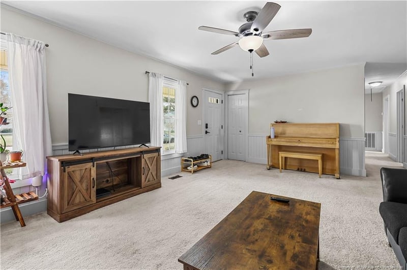 205 Violet Rd, Dunn, NC 28334