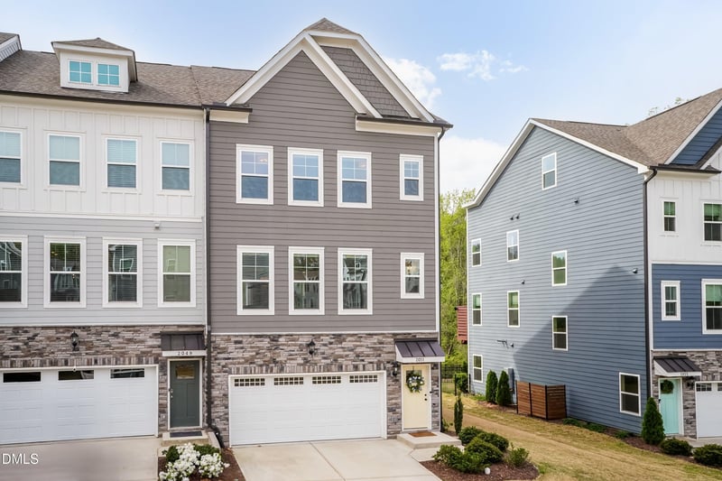 2051 Eva Pearl Dr, Apex, NC 27502