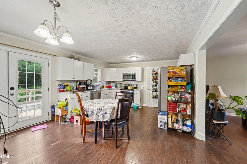 2052 Mango Cir, Fayetteville, NC 28304