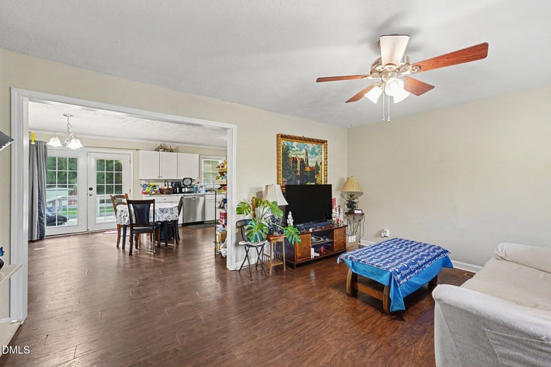 2052 Mango Cir, Fayetteville, NC 28304