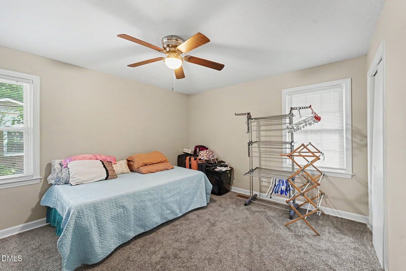 2052 Mango Cir, Fayetteville, NC 28304