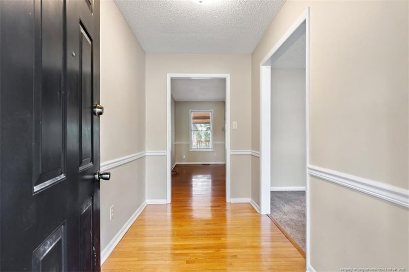 2053 Lothbury Dr, Fayetteville, NC 28304