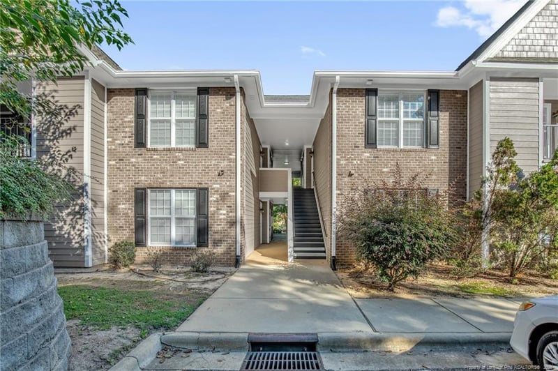 206 Fountainhead Ln #103, Fayetteville, NC 28301
