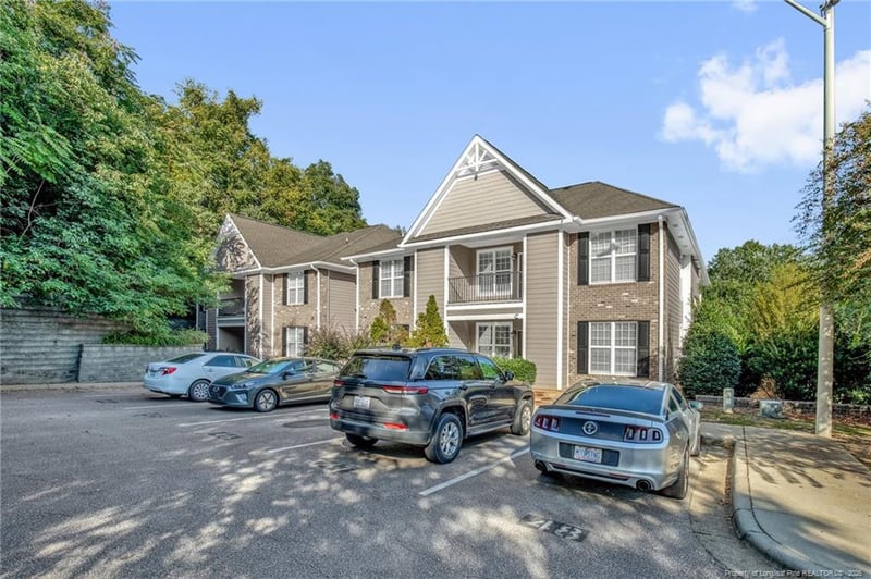 206 Fountainhead Ln #103, Fayetteville, NC 28301