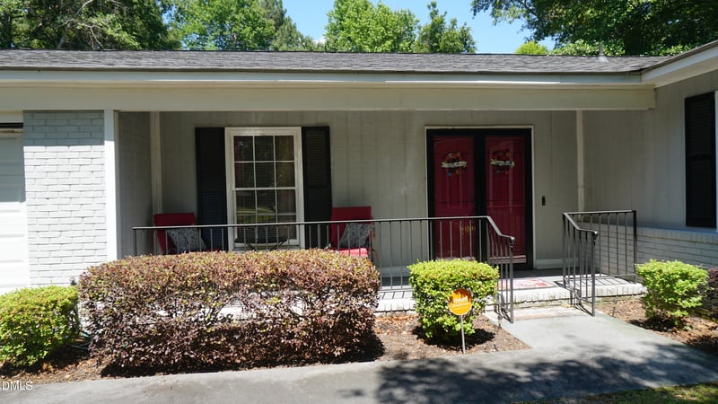 206 White Oak Rd, Goldsboro, NC 27534