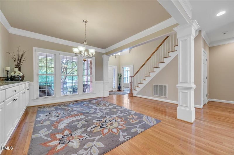206 Yale Ln, Chapel Hill, NC 27517