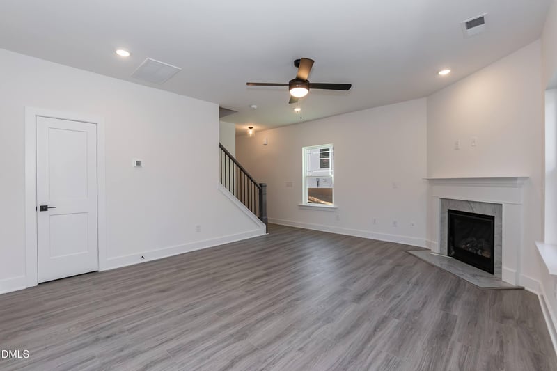207 Drayton Hall Ln, Sanford, NC 27330