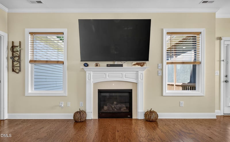 207 Laurel Oaks Dr, Youngsville, NC 27596
