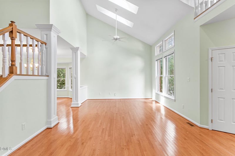 207 Windhover Dr, Chapel Hill, NC 27514