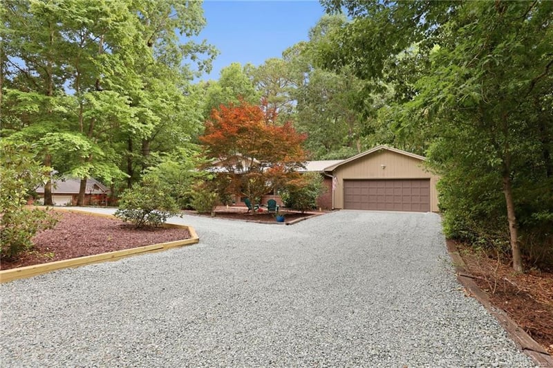 2073 Sandalwood Dr, Sanford, NC 27332