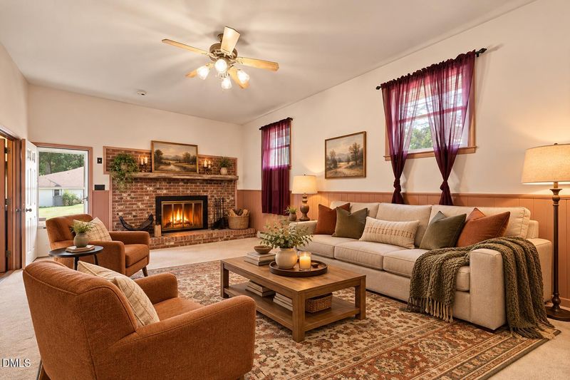 208 Aloha Dr, Graham, NC 27253