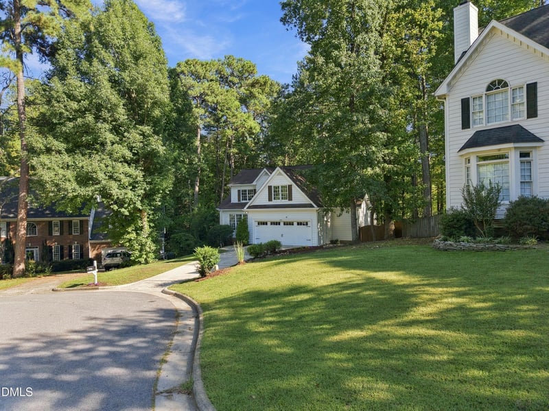 208 Connors Cir, Cary, NC 27511