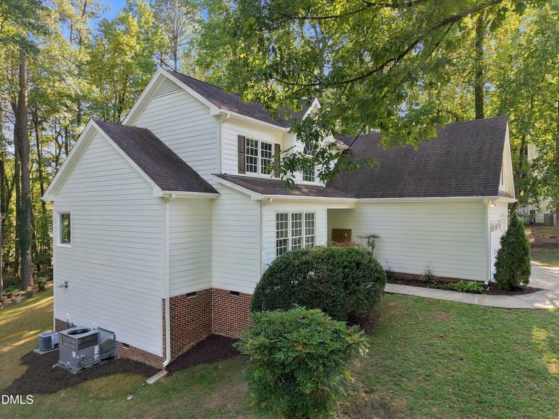 208 Connors Cir, Cary, NC 27511