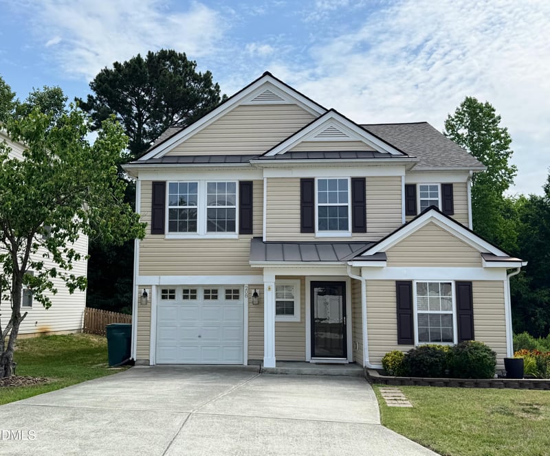 208 Knightwood Dr, Durham, NC 27703
