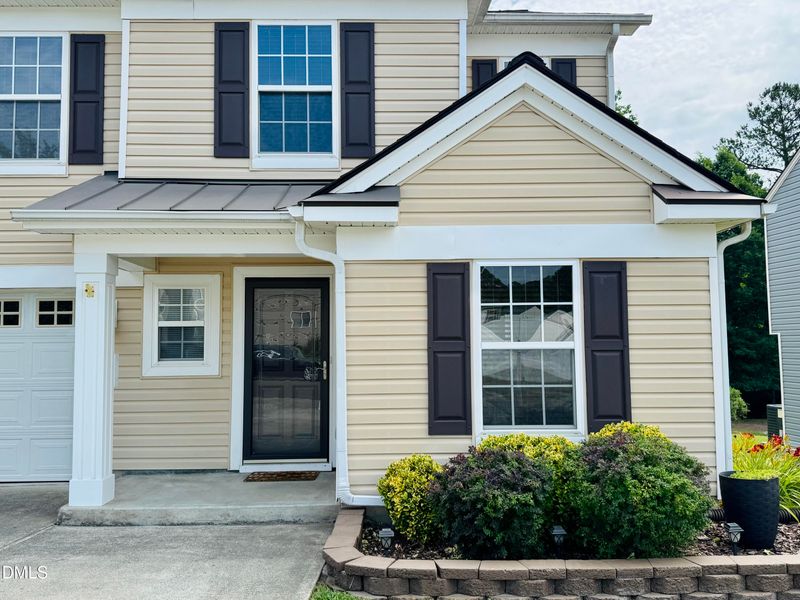 208 Knightwood Dr, Durham, NC 27703