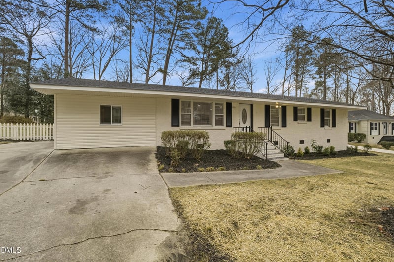 208 Lynnwood Estates Dr, Knightdale, NC 27545