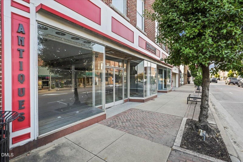 208 E Main St, Benson, NC 27504