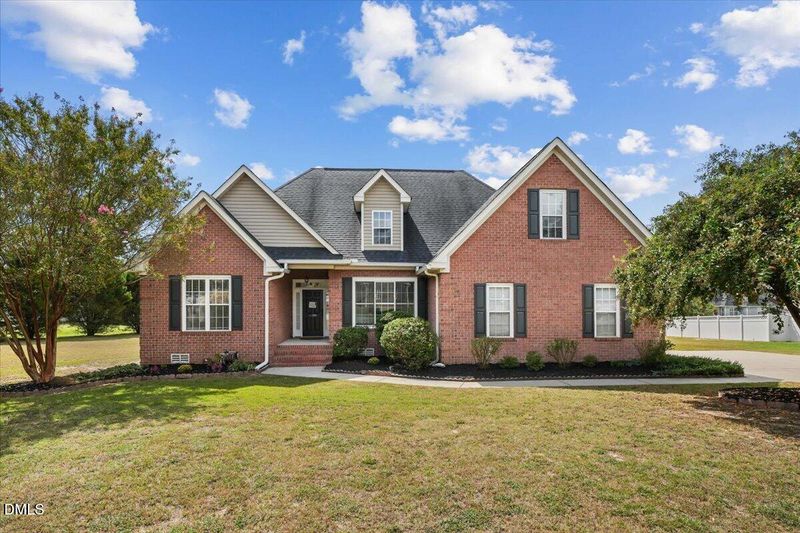 208 Sevendales Dr, Goldsboro, NC 27534
