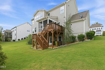 208 Silent Cove Ln, Holly Springs, NC 27540