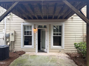 209 Ashton Hall Ln, Raleigh, NC 27609