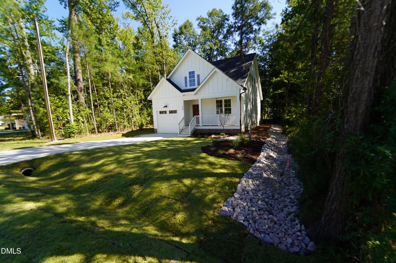 209 W Franklin St, Zebulon, NC 27597