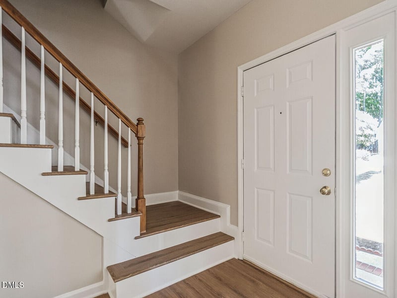 209 Leafgate Ct, Holly Springs, NC 27540