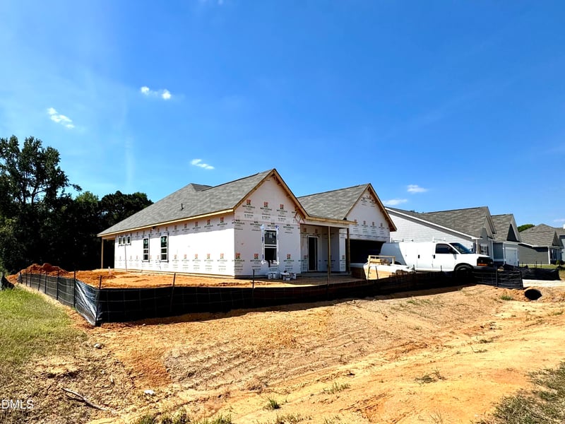 21 Cheshire Farm Dr, Smithfield, NC 27577