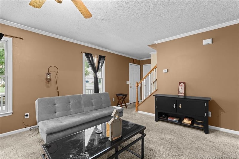 21 Edgedale Ln, Sanford, NC 27332
