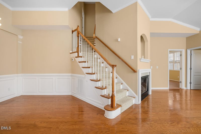 210 Chateau Pl, Chapel Hill, NC 27516