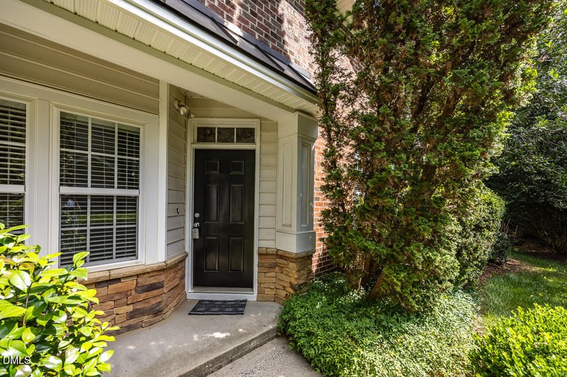 210 Chateau Pl, Chapel Hill, NC 27516