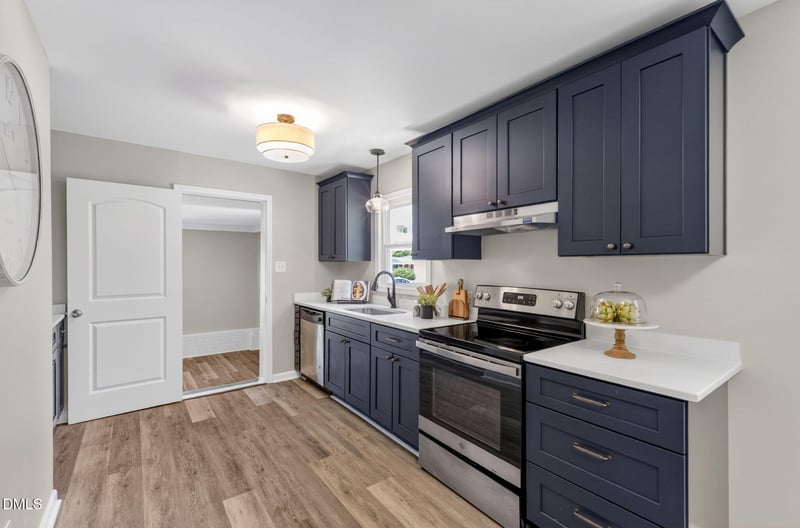 210 E Crestview Dr, Smithfield, NC 27577
