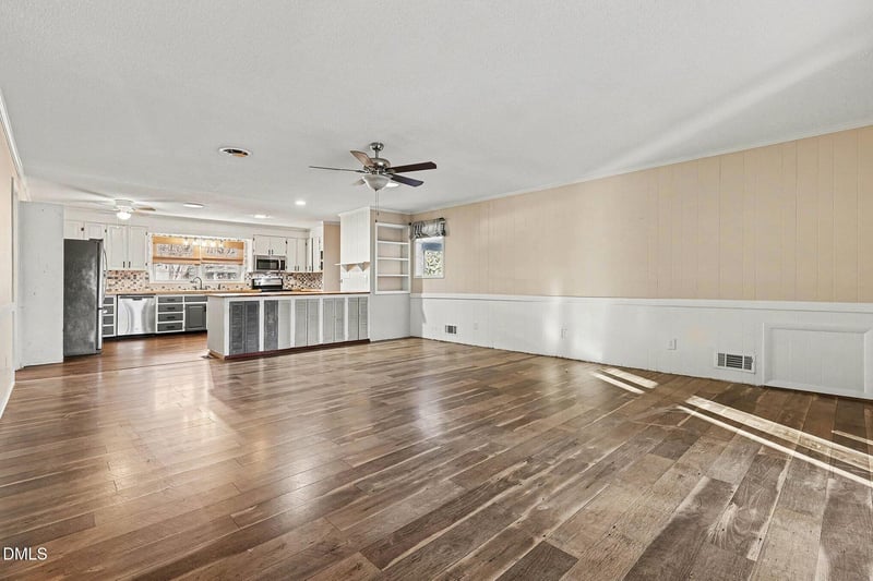 210 E Holt St, Smithfield, NC 27577