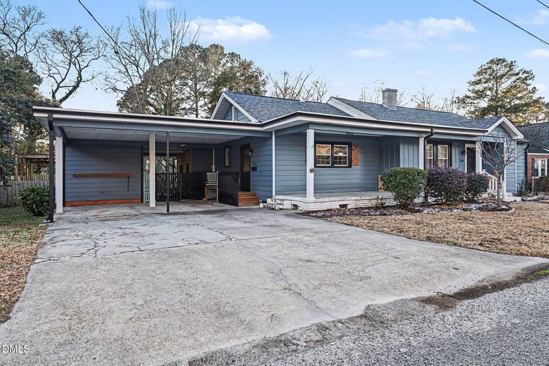 210 E Holt St, Smithfield, NC 27577