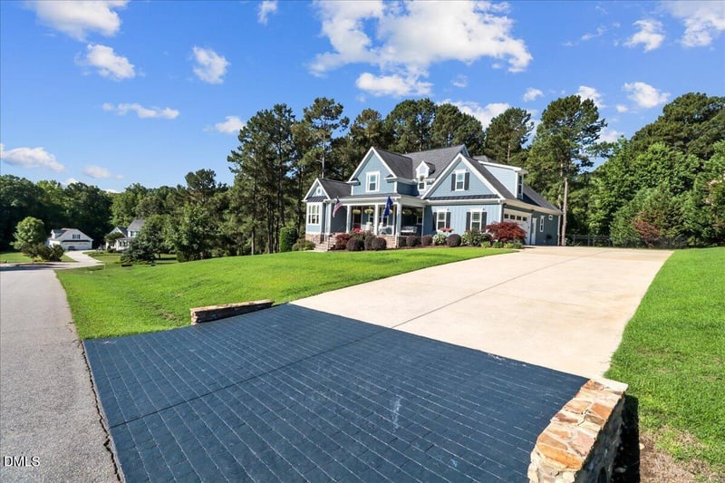 210 Paraggi Ct, Clayton, NC 27527