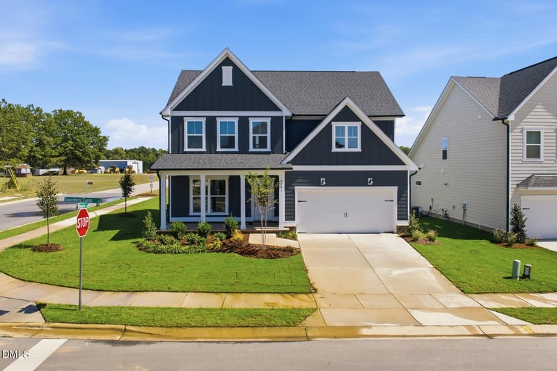 2101 Saunders Farm Dr, Willow Springs, NC 27592