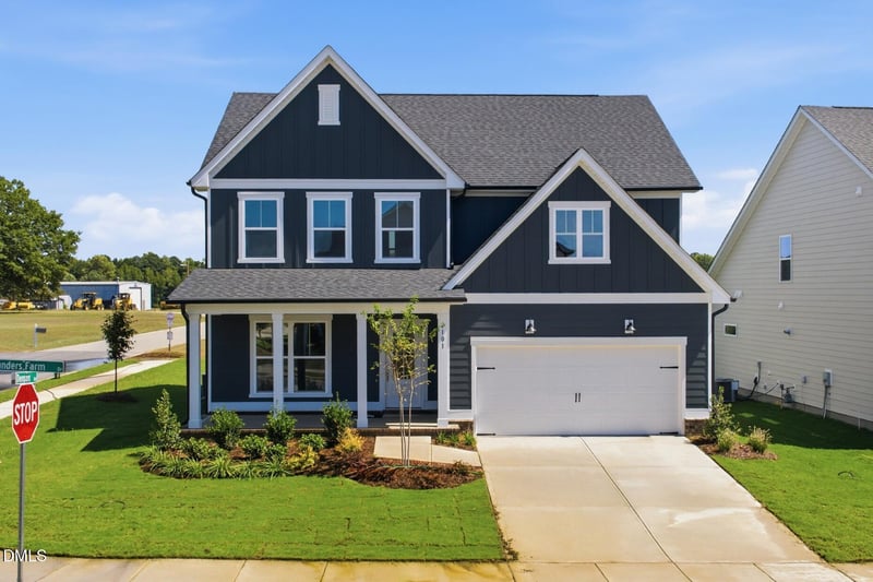 2101 Saunders Farm Dr, Willow Springs, NC 27592