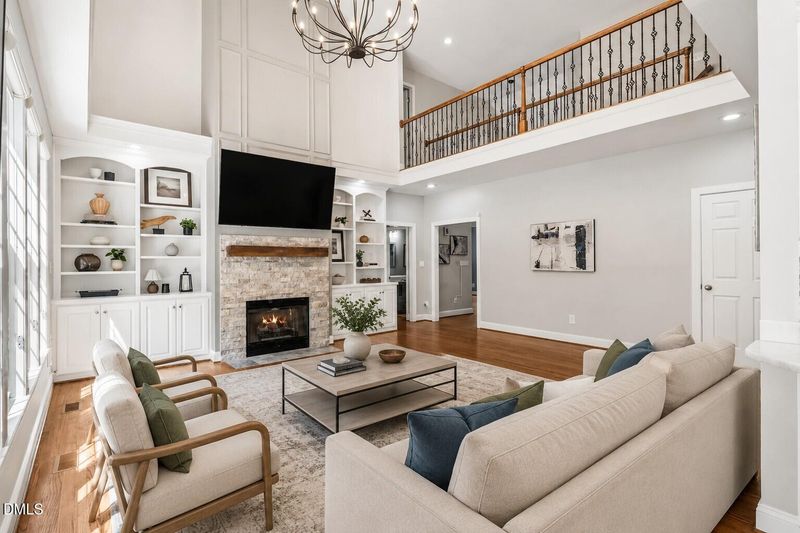 2103 W Marilyn Cir, Cary, NC 27513