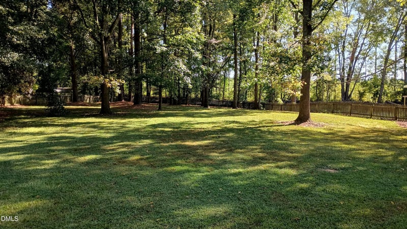 2104 Colorwood Ct, Fuquay Varina, NC 27526