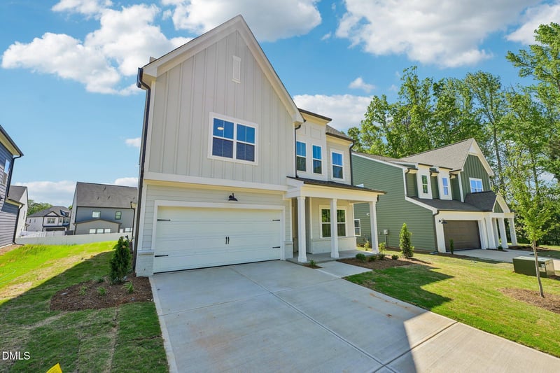 2105 Ken Dr #102, Fuquay Varina, NC 27526