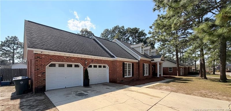 2106 Clinchfield Dr, Fayetteville, NC 28304