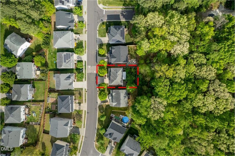 2106 Pear Tree Ln, Durham, NC 27703