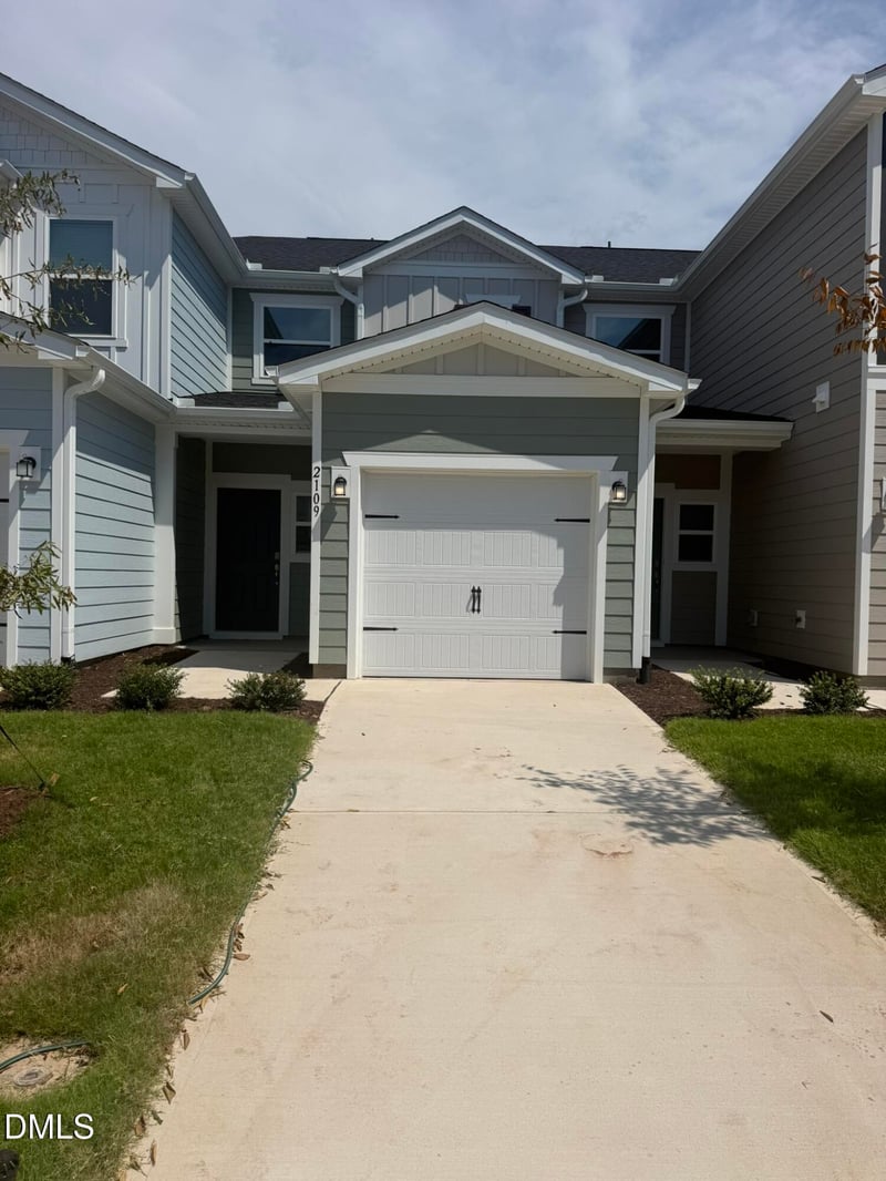 2109 Oakdale Dr, Durham, NC 27703