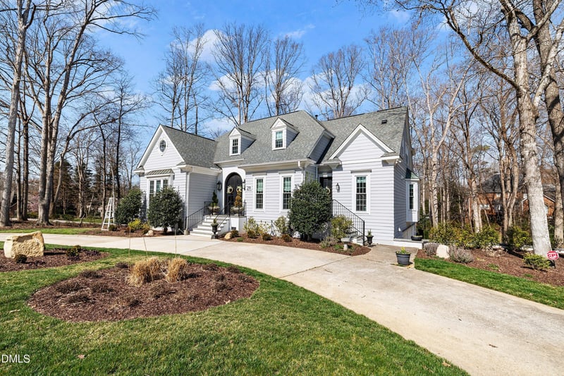 211 Bordeaux Ln, Cary, NC 27511