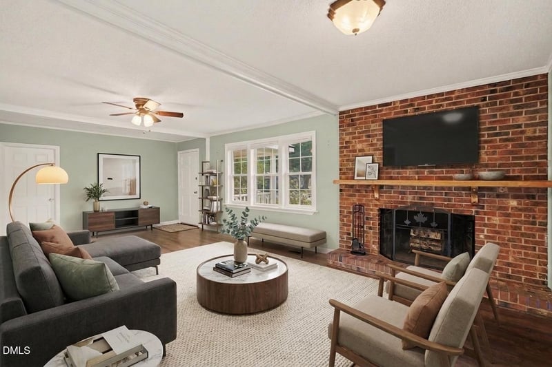 211 Burton Ave, Dunn, NC 28334