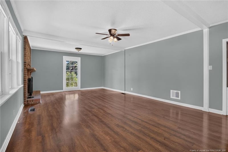 211 Burton Ave, Dunn, NC 28334