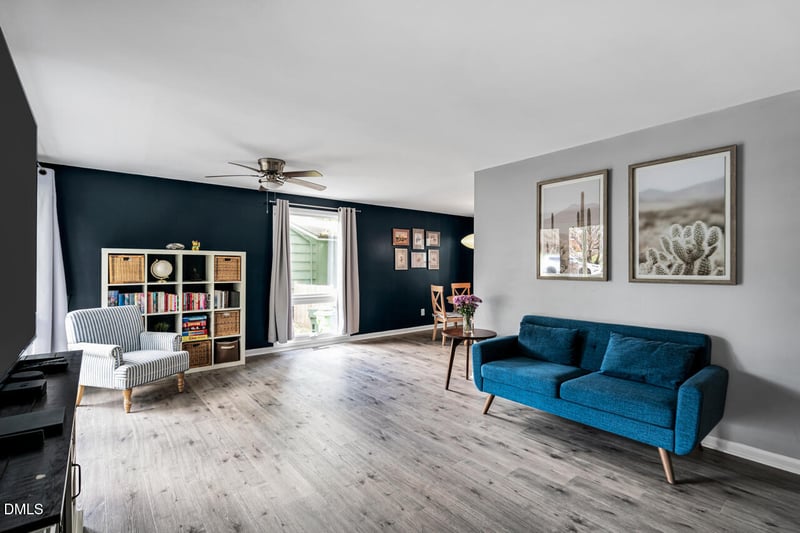 2110 Woodview Dr, Raleigh, NC 27604